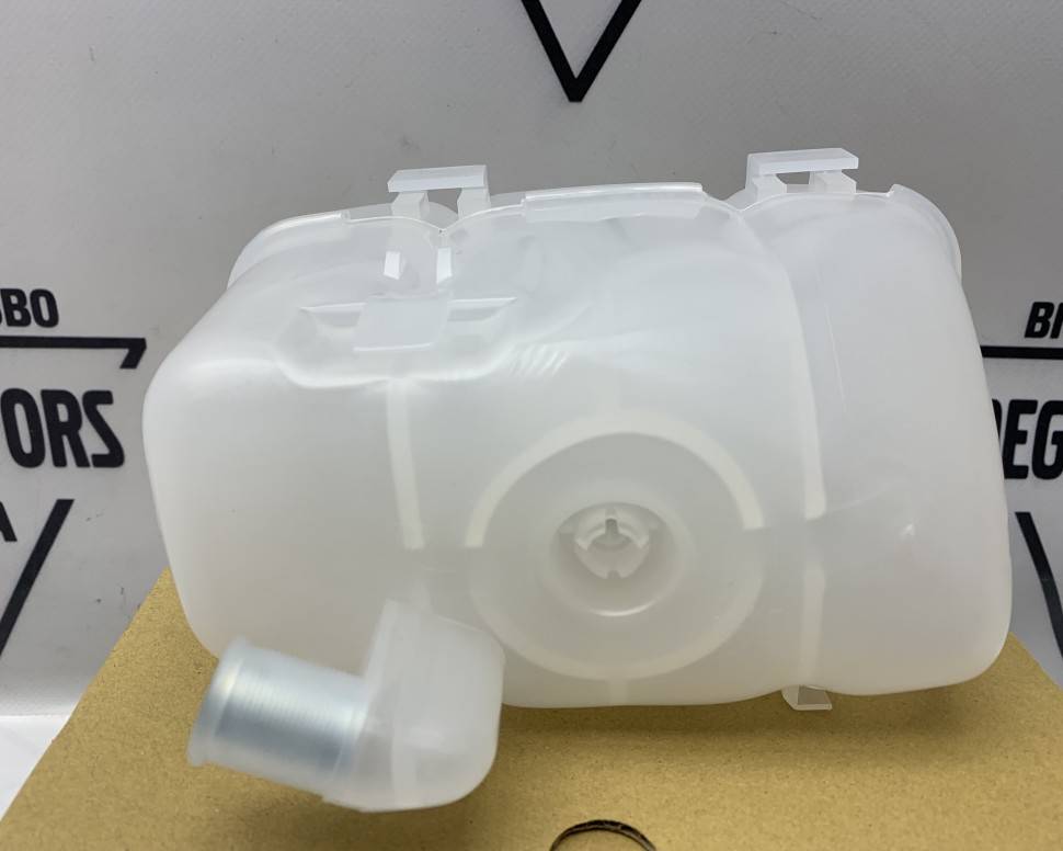 Расширительный бачок \\ VOLVO S60, S80, XC70, XC90 \\ GParts VO30741973