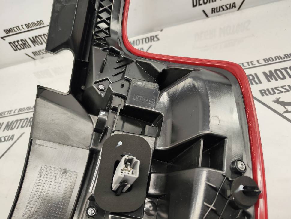 Фонарь задний левый LED Volvo XC90 II \\ SW Parts SW32228826