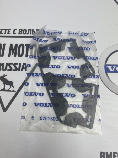 Держатель резиновый пепельницы VOLVO S60 II, V60, XC60 \\ VOLVO Original 1284528