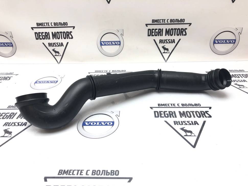 Патрубок турбонаддува Volvo S60, V70 II, XC70 \\ VOLVO Original 31101214