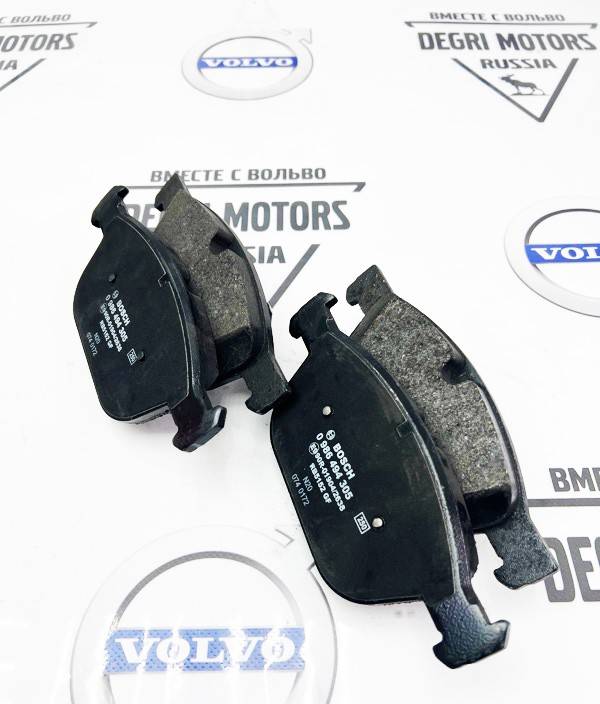 Тормозные колодки передние VOLVO XC60 17&#039;&#039; \\ 0 986 494 305 \\ Bosch (Германия)