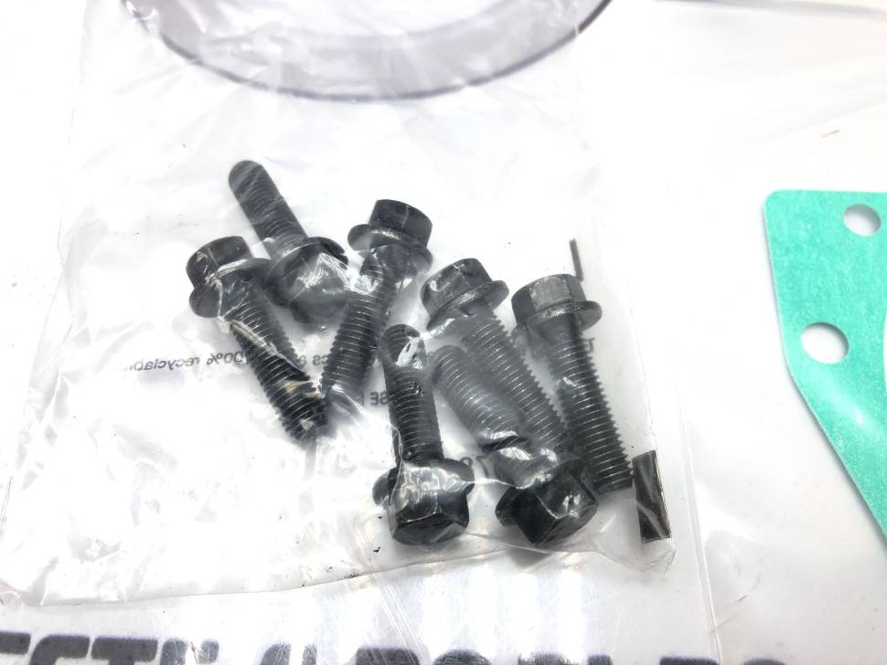 Водяной насос помпа системы охлаждения ​Volvo S60CC, S60 II, V60, S80 II, S90 II, V90 II, V40 II, V40CC, V60 II, V60CC, V70 III, XC70 II, V90CC, XC40, XC60 II, XC60, XC90 II \\ VOLVO Original 31368179