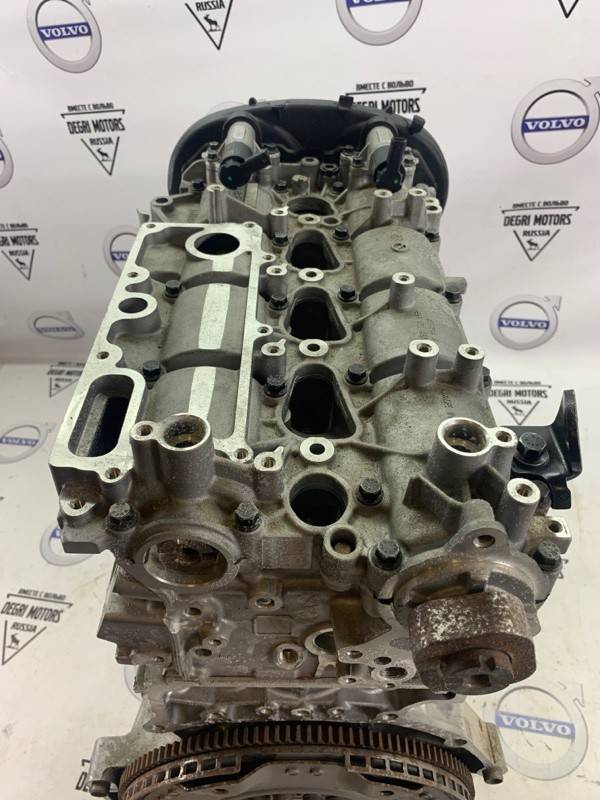 Двигатель B4204T11 ДВС S60 II, S80 II, XC60, XC70 II \\ в сборе, без навесного \\ Volvo Original 36011412