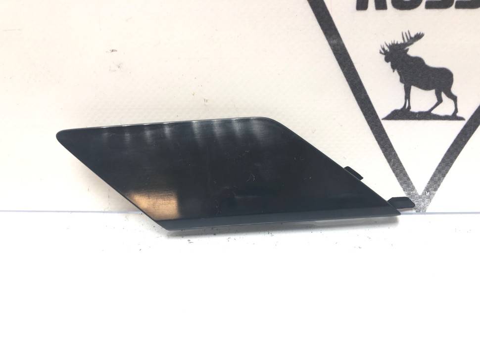 Заглушка буксировочного крюка заднего бампера Volvo XC60 II \\ VOLVO Original 39849034