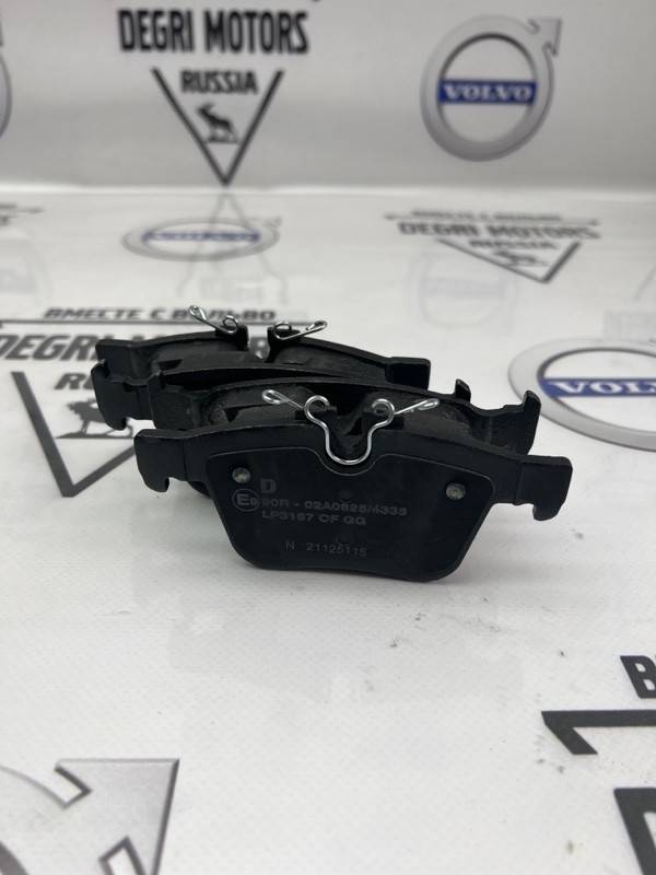 Колодки тормозные задние Volvo S90 (2016-2022) XC90 (2014-2022) \\ DELPHI LP3167