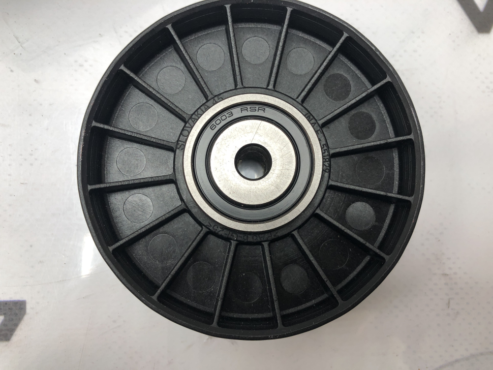 Ролик ДВС опорный VOLVO 850 \\ INA Германия 532 0191 10