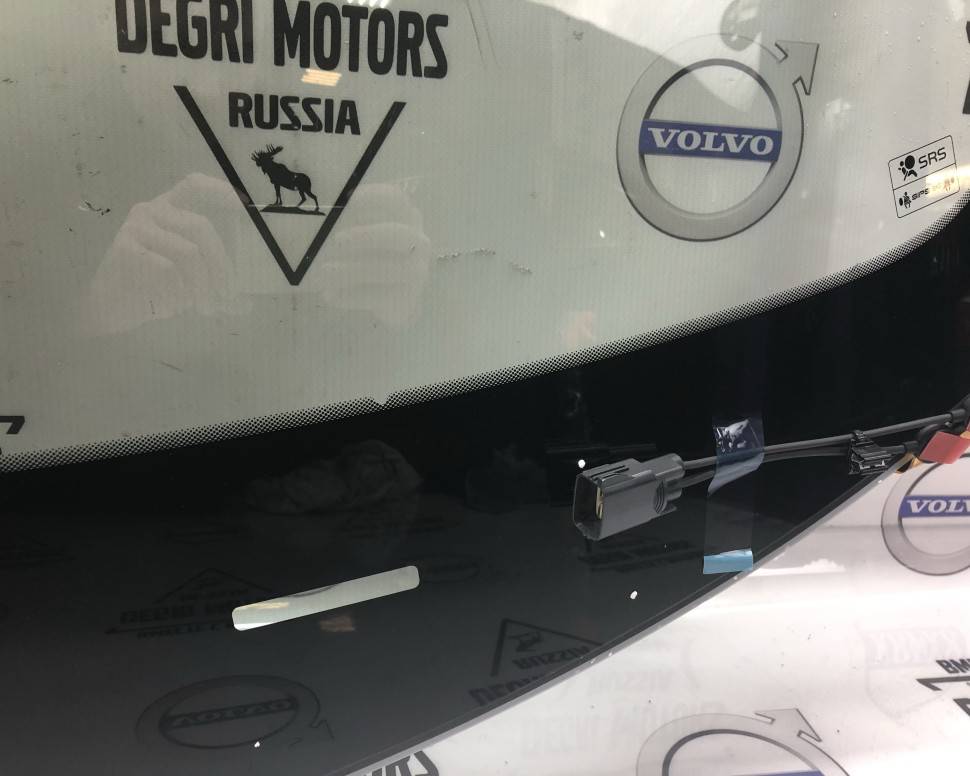 Стекло лобовое с установочным комплектом VOLVO V90CC, S90 II \\ VOLVO Original 32244922