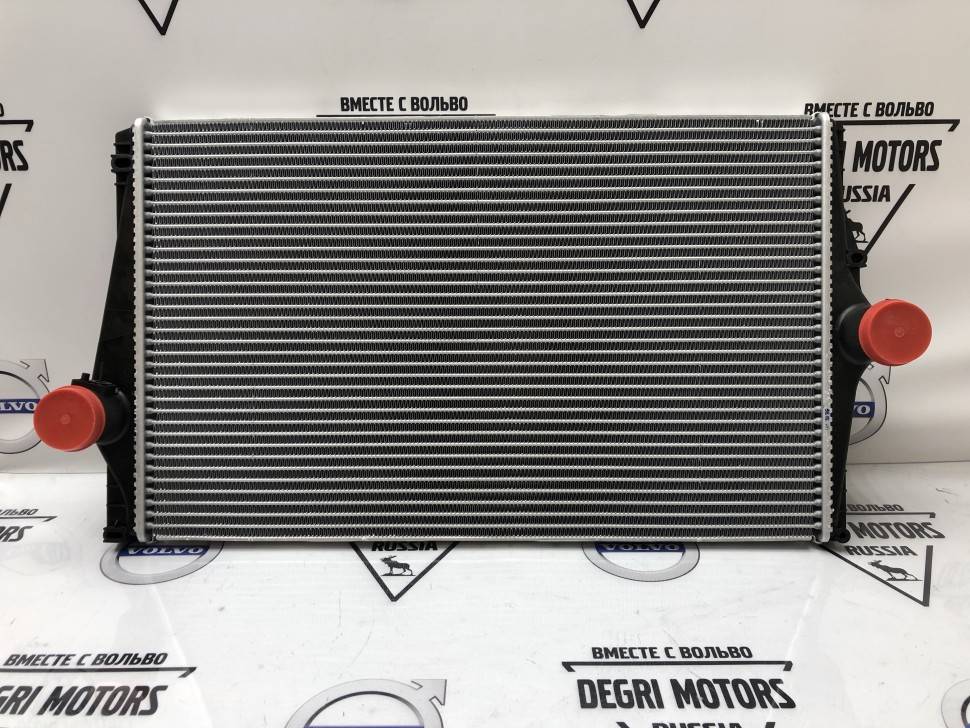 Радиатор интеркуллера VOLVO XC90 \\ VOLVO (Original) 8627375
