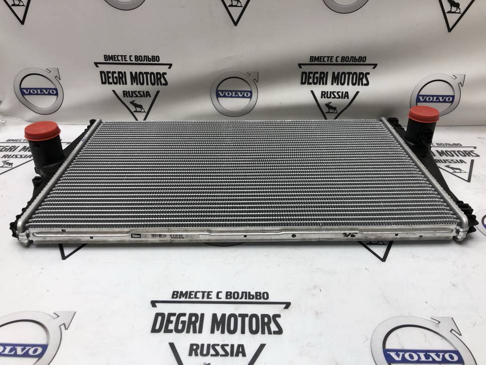 Радиатор интеркуллера VOLVO XC90 \\ VOLVO (Original) 8627375