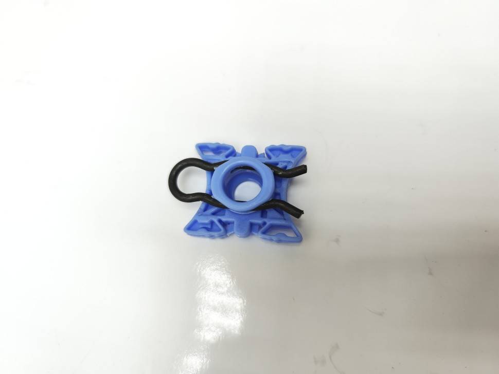 Клипса стеклоподъёмника Volvo S60, S80, S90, V90, V70 II, XC70, XC90, 700, 900 \\ PRO PARTS 83439416