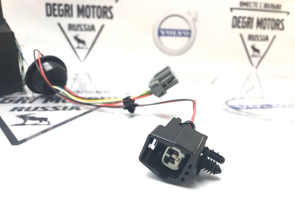 Фонарь диодный, задний левый VOLVO XC90 \\ 2012- \\ VOLVO Original 31335506