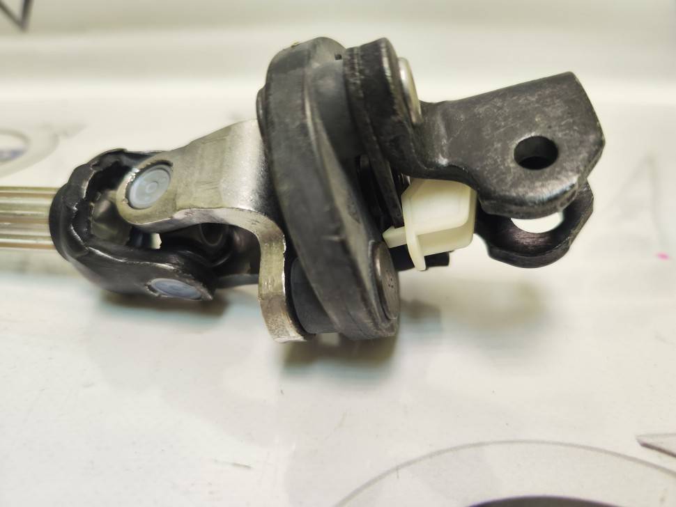 Промежуточный вал рулевой колонки Volvo S60, S80, XC70 \\ VOLVO Original 36012863