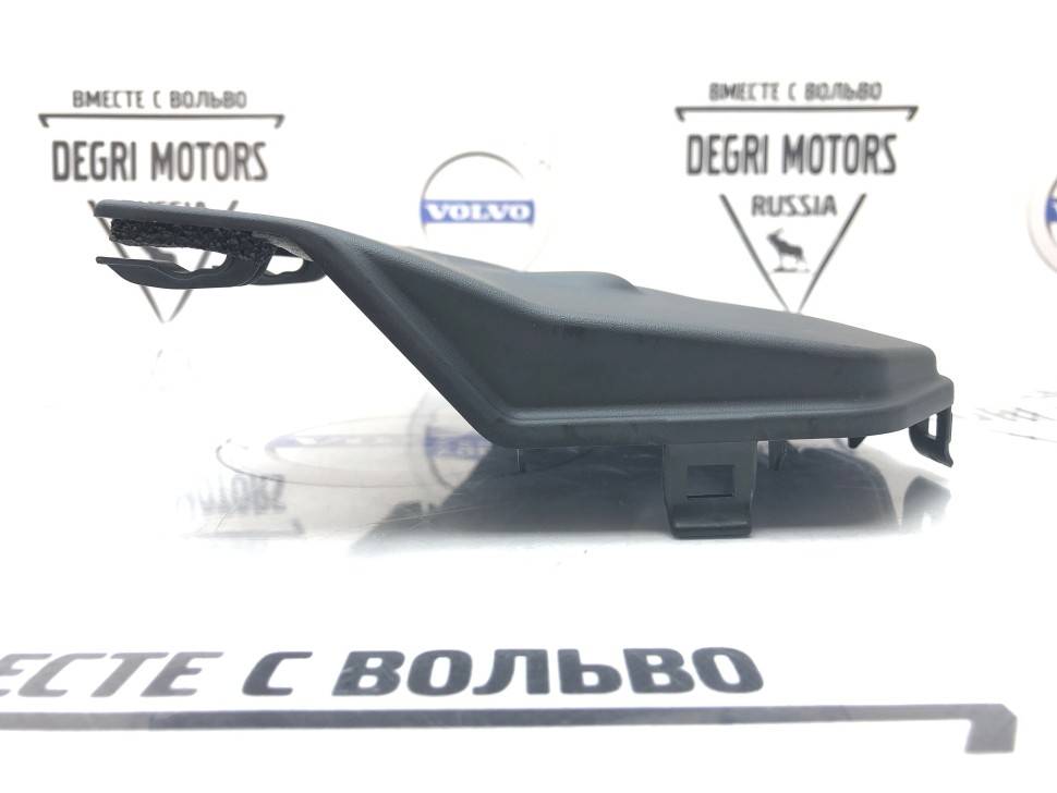 Крышка аккумуляторной коробки АКБ VOLVO S60 II, V60, S60CC, V60CC, S80 II, XC60, XC70 II \\ VOLVO Original 31402984