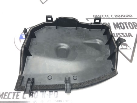 Крышка аккумуляторной коробки АКБ VOLVO S60 II, V60, S60CC, V60CC, S80 II, XC60, XC70 II \\ VOLVO Original 31402984