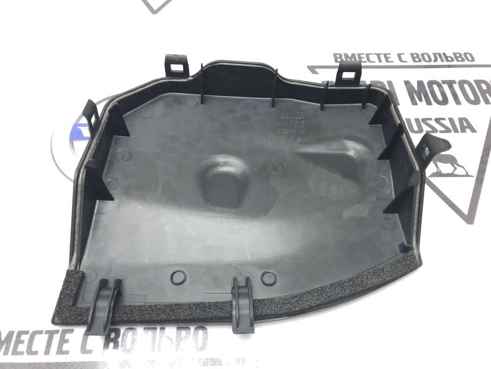 Крышка аккумуляторной коробки АКБ VOLVO S60 II, V60, S60CC, V60CC, S80 II, XC60, XC70 II \\ VOLVO Original 31402984