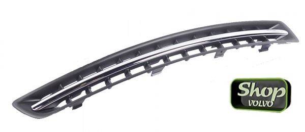 30790054 Решетка правая в бампер черная полоска хром.jpg