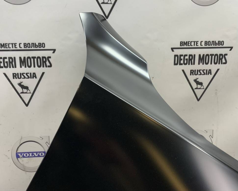 Переднее крыло \\ VOLVO (Original) 31651676
