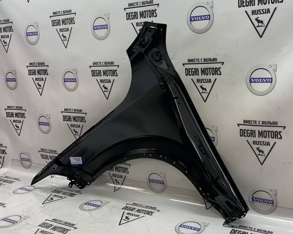 Переднее крыло \\ VOLVO (Original) 31651676