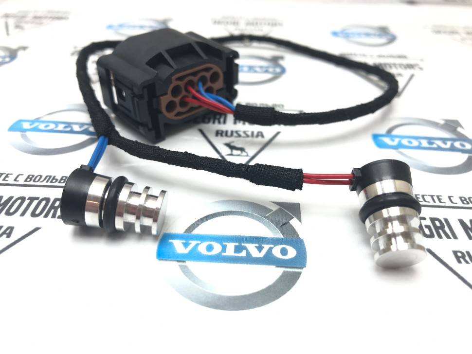 Датчик температуры воды паркового отопителя ​Вольво XC60, XC70 II, V60CC, S60CC, V60, S60 II, V70 III // LAND ROVER LR004235