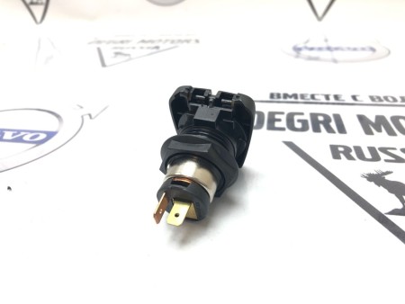 Розетка 12V багажного отделения Вольво XC90 II, XC60 II, S90 II, XC40 \\ VOLVO Original 31346799