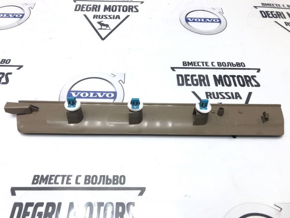Накладка порога внутренняя передняя левая Volvo S80 II, V70 III, XC70 II \\ VOLVO Original 39810362