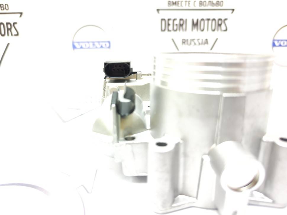 Дроссельная заслонка S60, S80, V70 II, XC70, XC90 \\ 2.0 -2.9L TURBO \\ VOLVO Original 30711554
