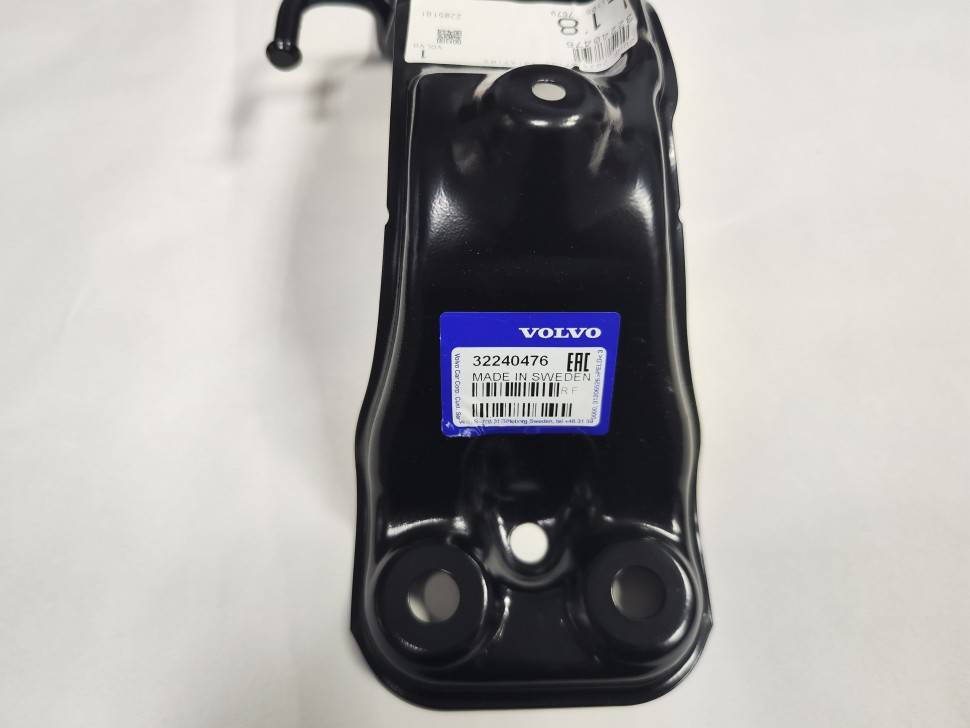 Кронштейн карданного вала Volvo XC70 II, S80 II \\ CH -16879 \\ VOLVO Original 32240476