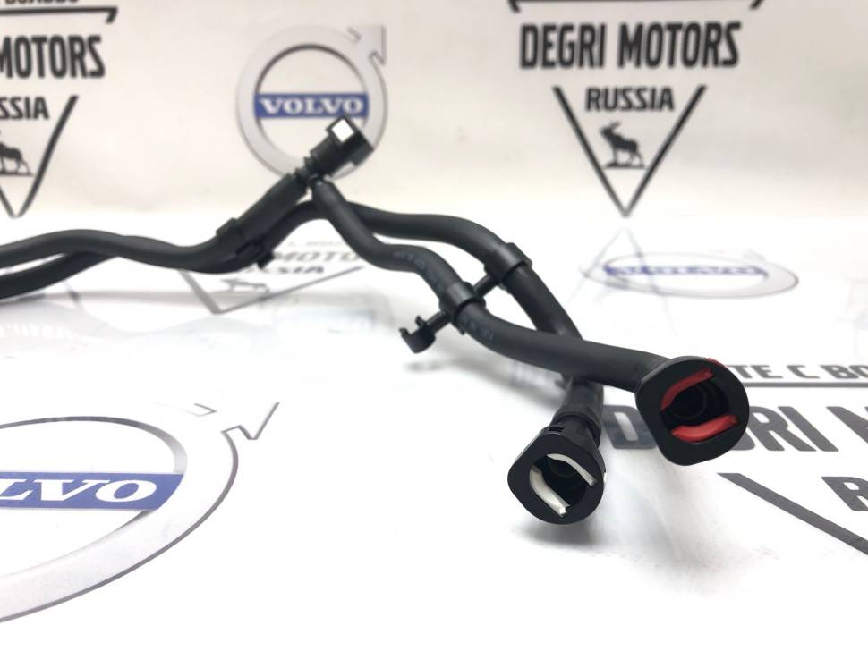 Трубка топливная Volvo C30, C70 II, S40 II, V50 \\ VOLVO Original 31305074