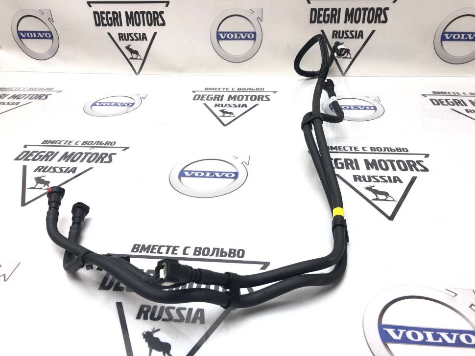 Трубка топливная Volvo C30, C70 II, S40 II, V50 \\ VOLVO Original 31305074
