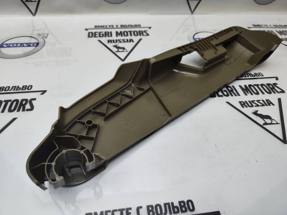 Боковая крышка переднего левого сиденья Вольво S60 S80 XC70 XC90 OAK \\ под электроуправление \\ SW-Parts SW39802012