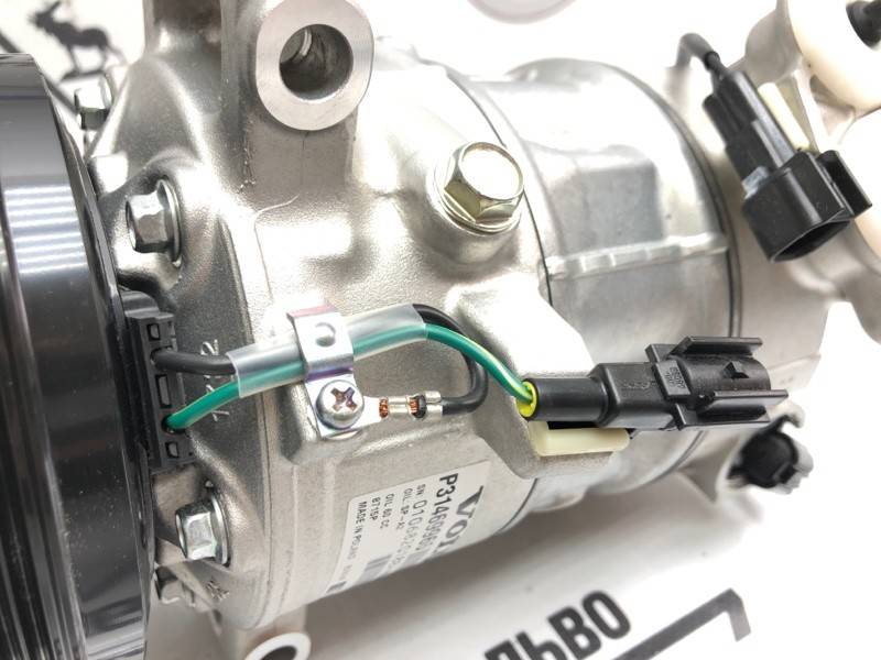 Компрессор кондиционера Volvo XC60 II, XC90 II, S60 II, S90 II, V90CC, V40CC \\ VOLVO Original 36010255