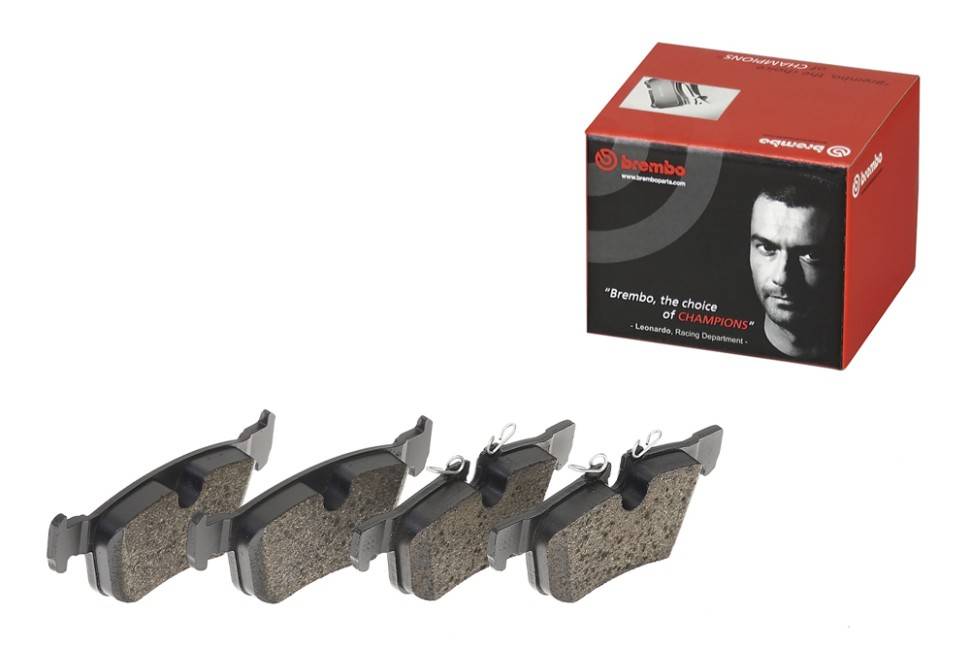 Тормозные колодки задние Вольво S60 III, S90 II, XC60 II \\ 16 дюймов \\ BREMBO P86030