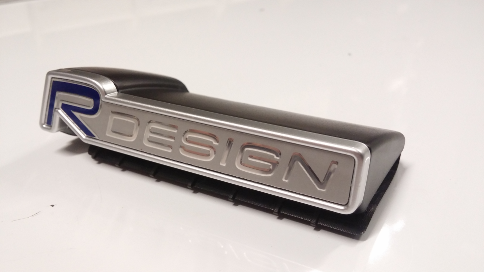 Эмблема r-design Вольво XC60 \\ VOLVO Original 31284339