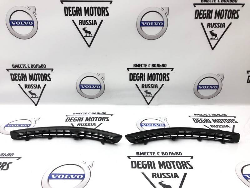 Решетки переднего бампера черные с хромированной планкой VOLVO ХС90 \\ с 2007 г.в. \\ SWParts SW30790054