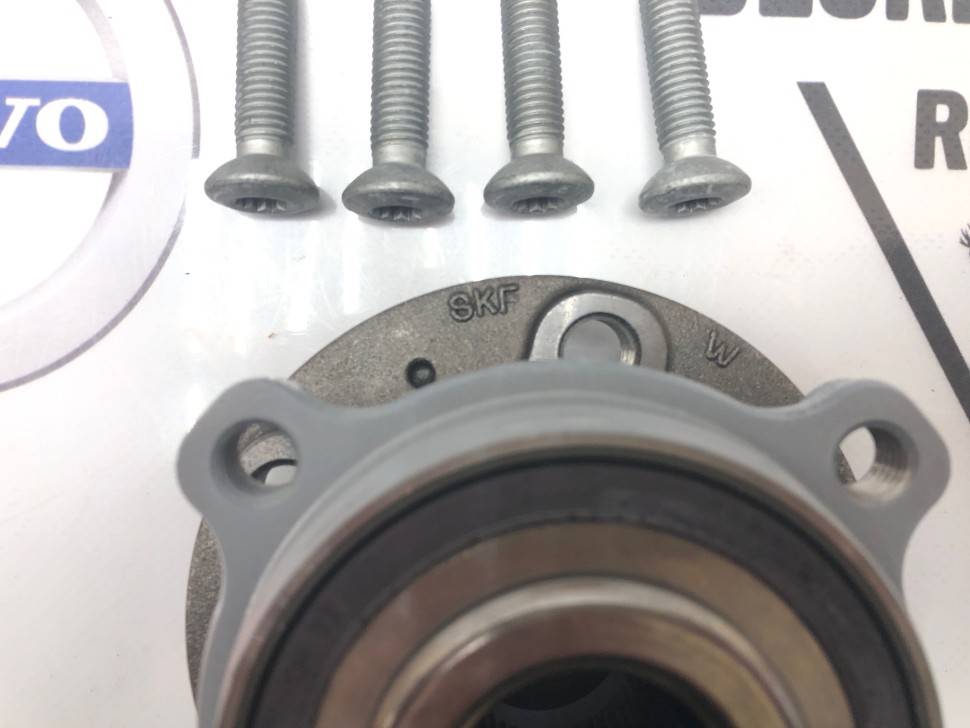 Ступица комплект Volvo C40, Polestar, Polestar 1, Polestar 2, S60 III, S90 II, V60 II, V60CC, V90 II, V90CC, XC40, XC60 II, XC90 II \\ VOLVO Original 32370046