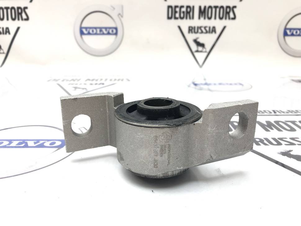 Крепеж левый сайлентблока верхнего рычага задней подвески VOLVO XC90 \\ левый \\ PRO PARTS 65437897