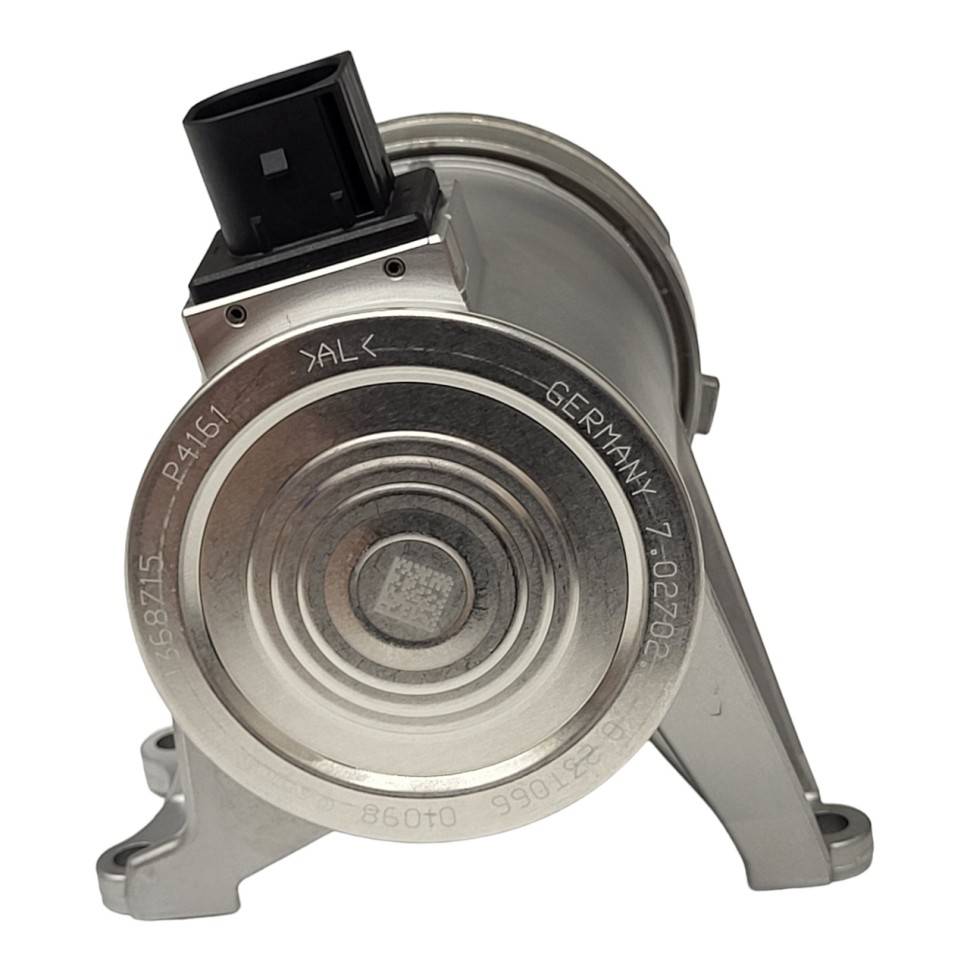 Водяной насос помпа системы охлаждения Volvo S60 II, S80 II, XC70 II, XC40, XC60 II, XC90 II \\ VOLVO Original 32382249