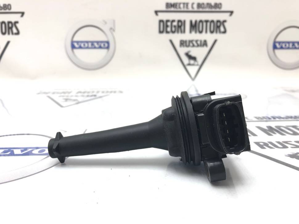 Катушка зажигания для ​Volvo C70, S60, S70, V70, S80, V70 II, V70XC, XC70, XC90 \\ GParts VO30713416