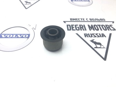 Сайлентблок верхнего рычага задней подвески Volvo S60, S80, V70 II, XC70, XC90 \\ LEMFORDER 29506 01