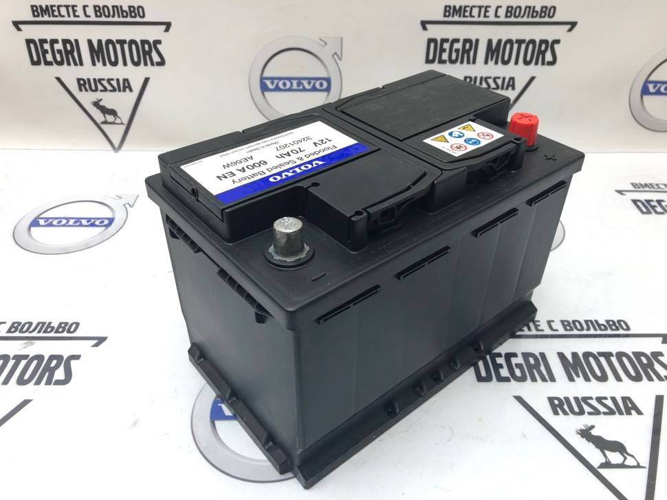 Аккумуляторная батарея АКБ \\ 12V 70Ah 600A \\ VOLVO Original 32401207