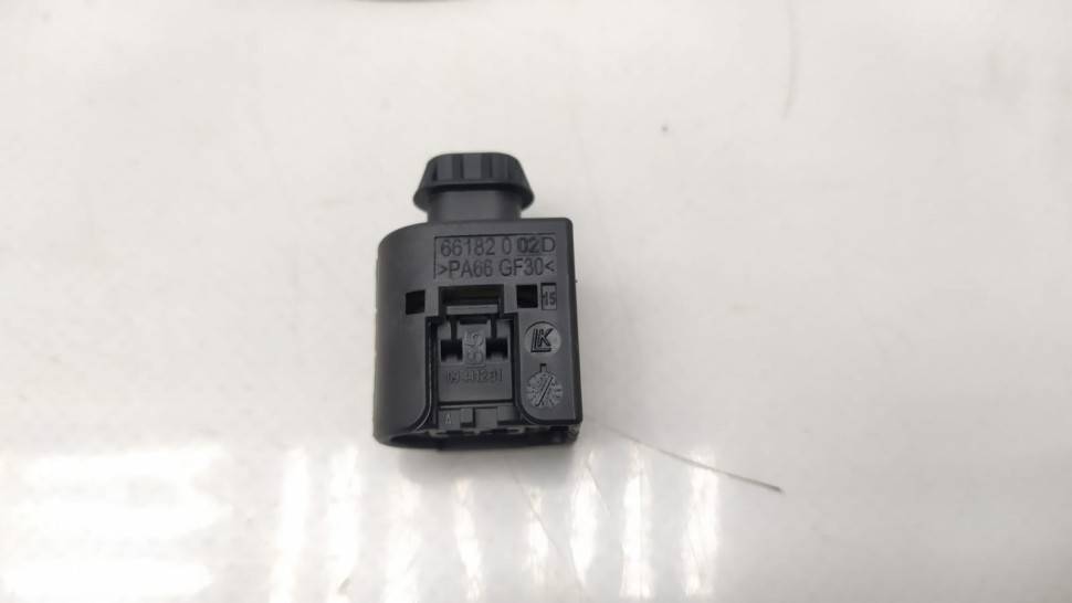 Корпус розетки \\ VOLVO (Original) 30682776