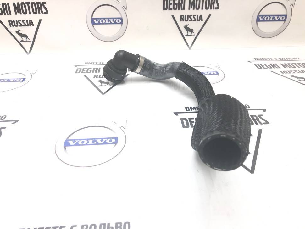 Патрубок радиатора охлаждения верхний VOLVO S60 II, S80 II, XC60 \\ GATES 05-3431