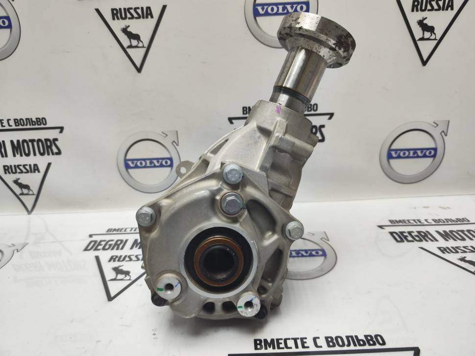 Угловая передача Volvo XC60 II, XC90 II \\ VOLVO Original UC36010506