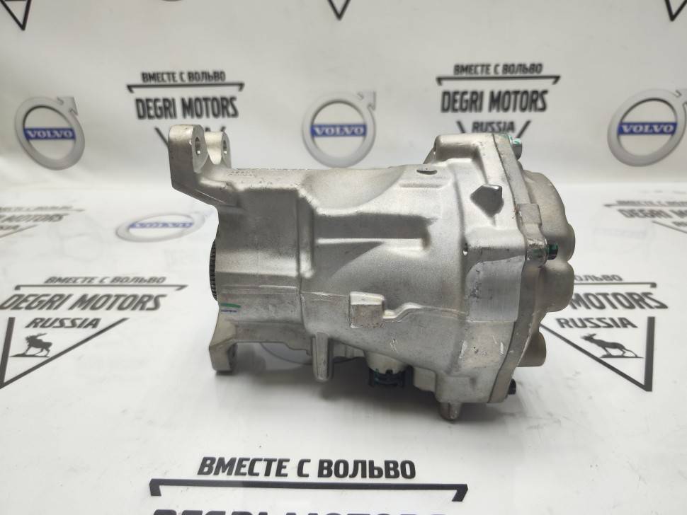 Угловая передача Volvo XC60 II, XC90 II \\ VOLVO Original UC36010506