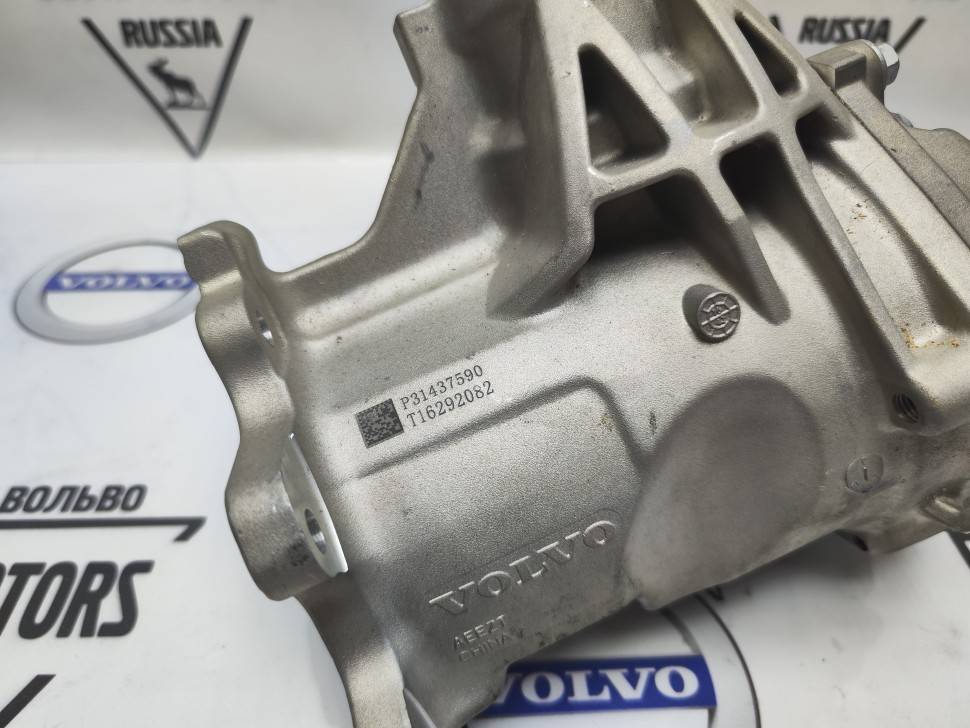 Угловая передача Volvo XC60 II, XC90 II \\ VOLVO Original UC36010506