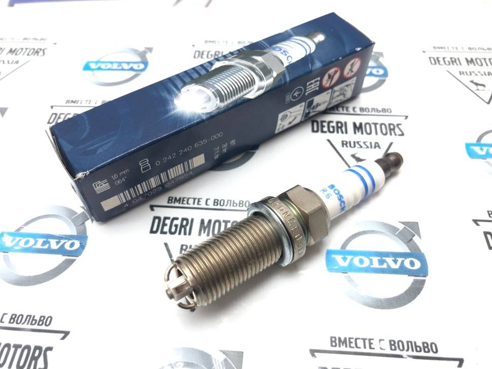 Свеча зажигания 1шт VOLVO S40 II, V50, C30 \\ 5 цилиндров \\ BOSCH 0 242 240 635