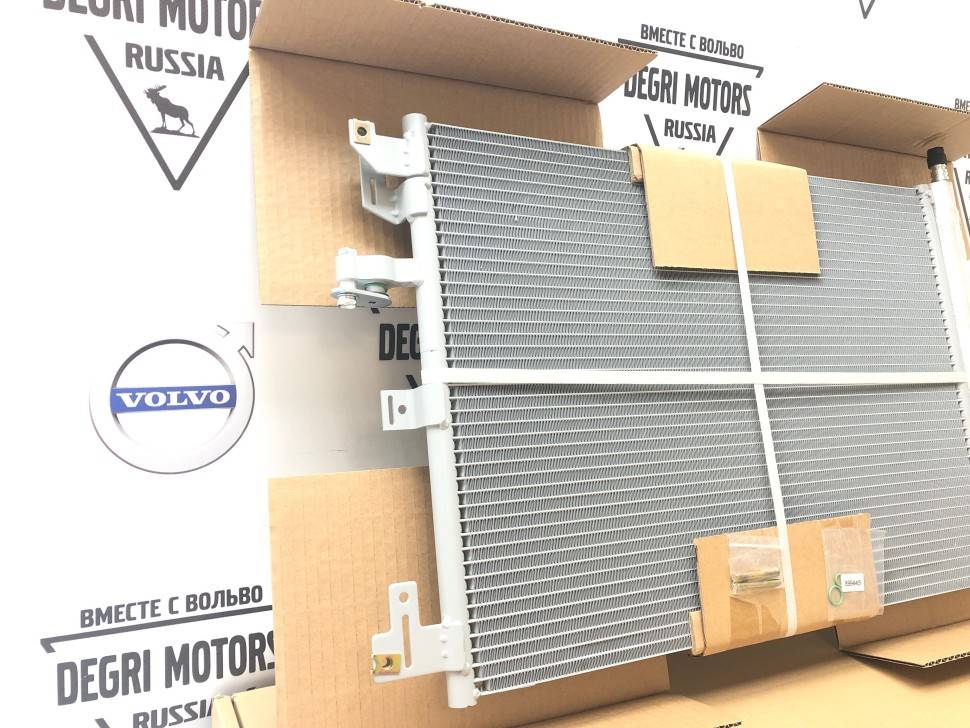 Радиатор кондиционера VOLVO XC90 I (02-) 2.5 T \\ NISSENS Дания 940830