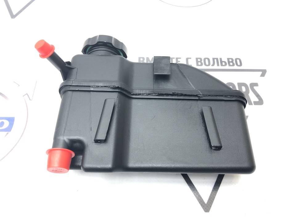 Бачок ГУР Volvo C70, S60, S70, V70, S80, V70 II, XC70 \\ VOLVO Original 30665496.jpg