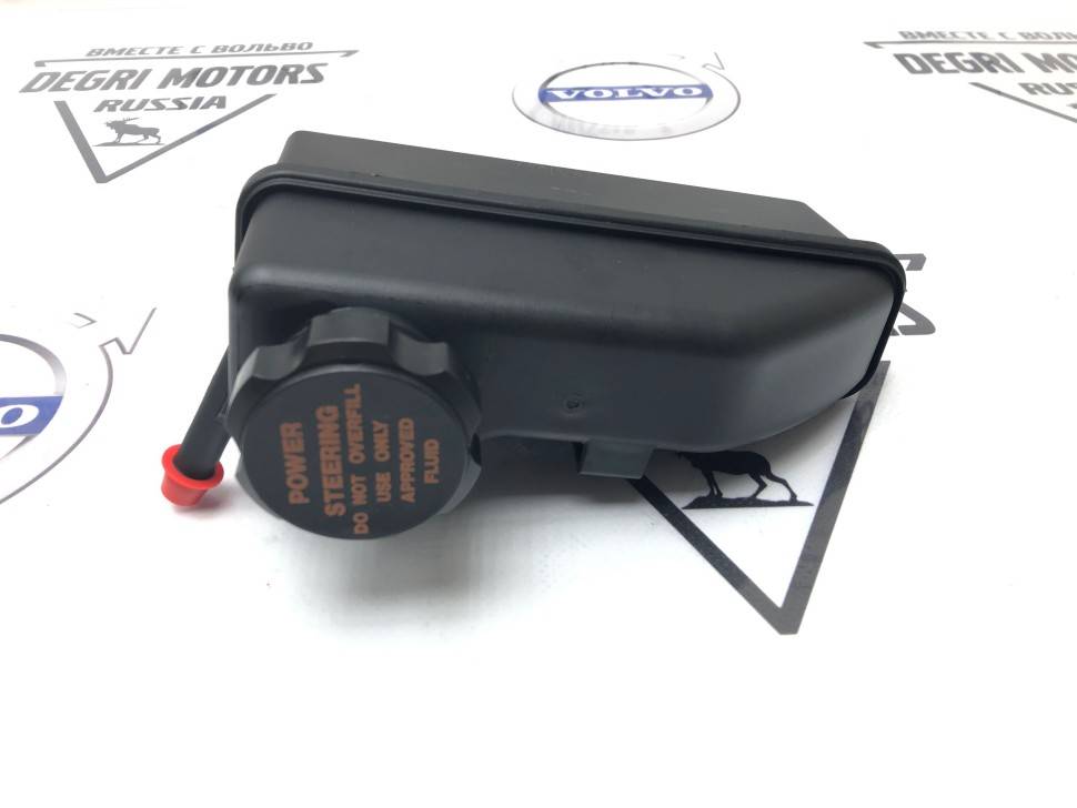 30665496 Бачок ГУР Volvo C70, S60, S70, V70, S80, V70 II, XC70 \\ VOLVO Original 30665496.jpg