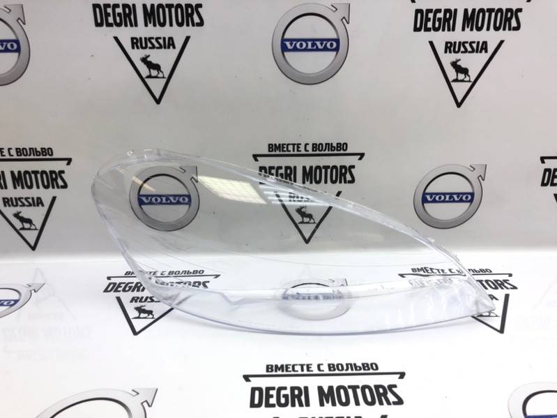 Стекло для правой фары VOLVO XC60 \\ 09-13 \\ SWParts SW31420680